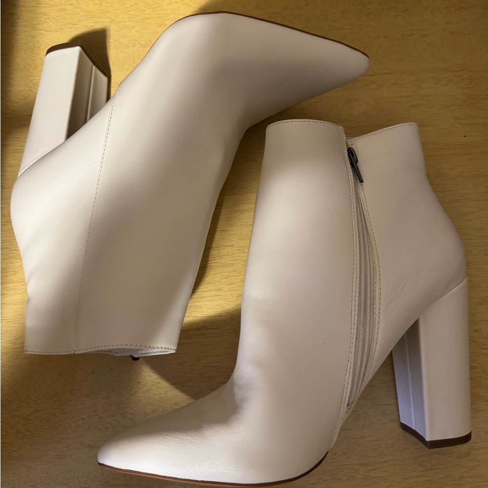 Elegant White Ankle Boots